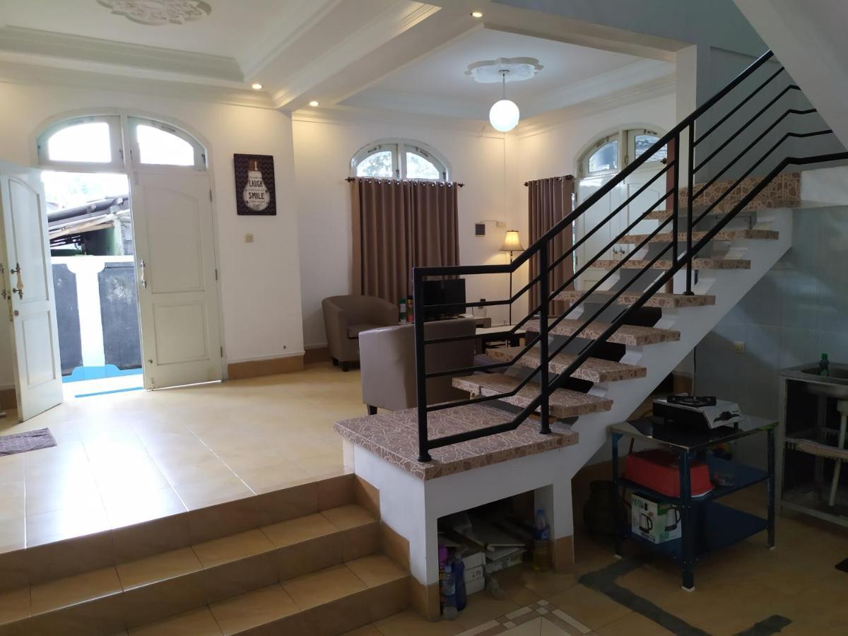 Ndalem Gorongan Guesthouse Maguwo 외부 사진